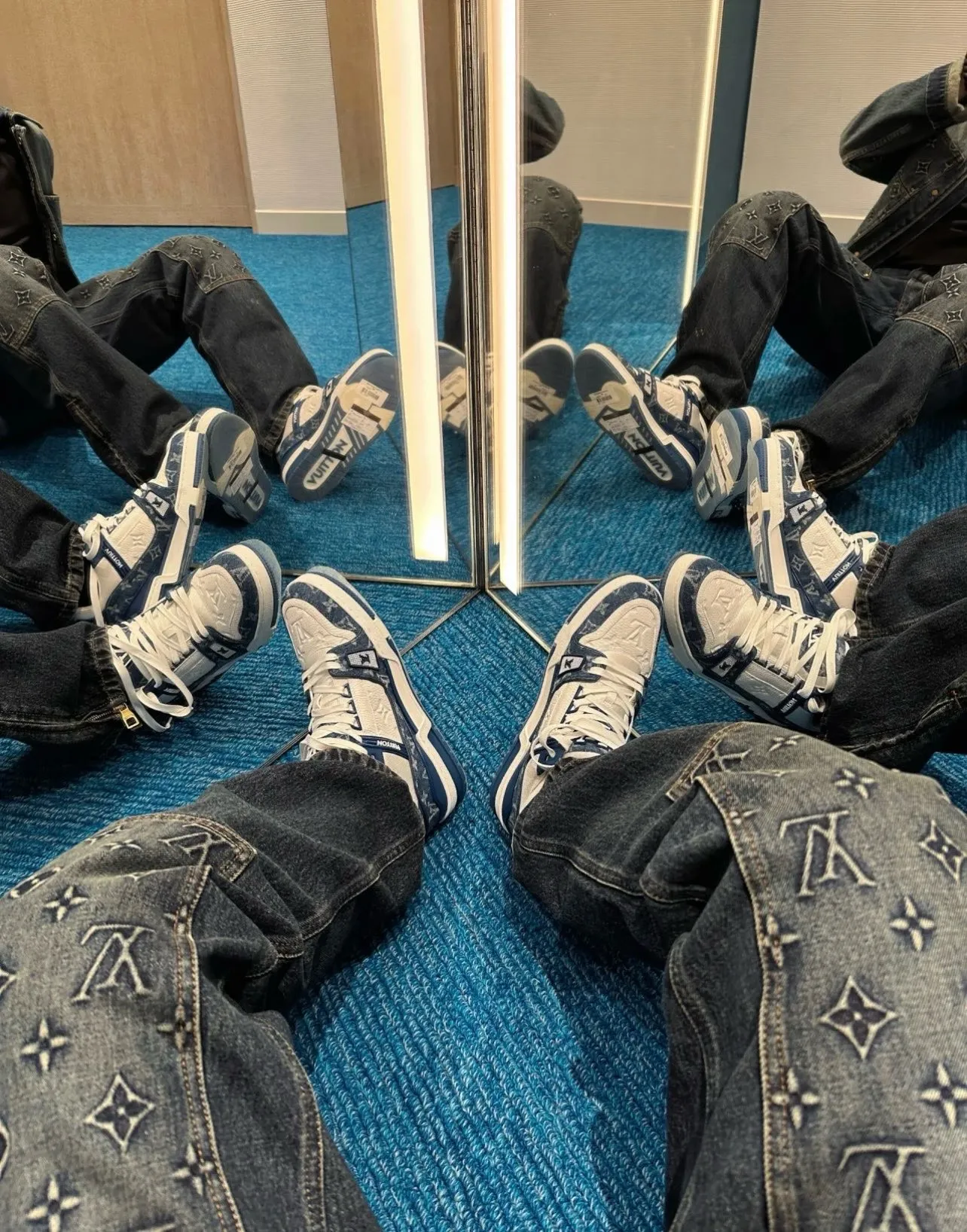 Louis Vuitton/Louis Vuitton presbyopic embossed jeans